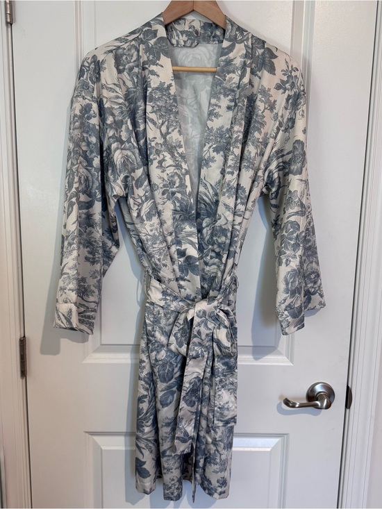 Pottery Barn Other - Pottery Barn Sorrel Silky Robe Women’s Sm Floral Toile Belted Lounge Womens EUC